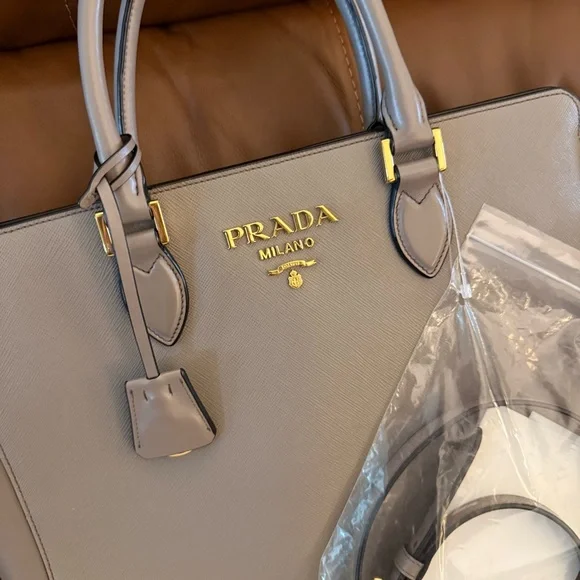 Prada Gray Leather Women's Bag - Picture 2 of 10